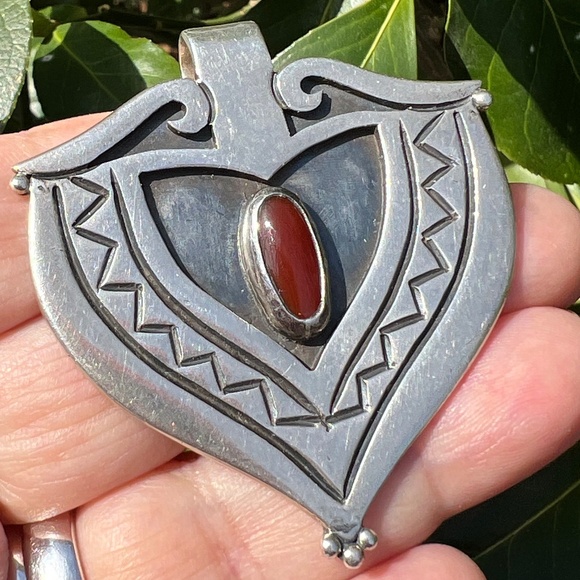 VINTAGE SIGNED LARGE NAVAJO NATIVE AMERICAN STERLING CARNELIAN PENDANT OVERSIZED